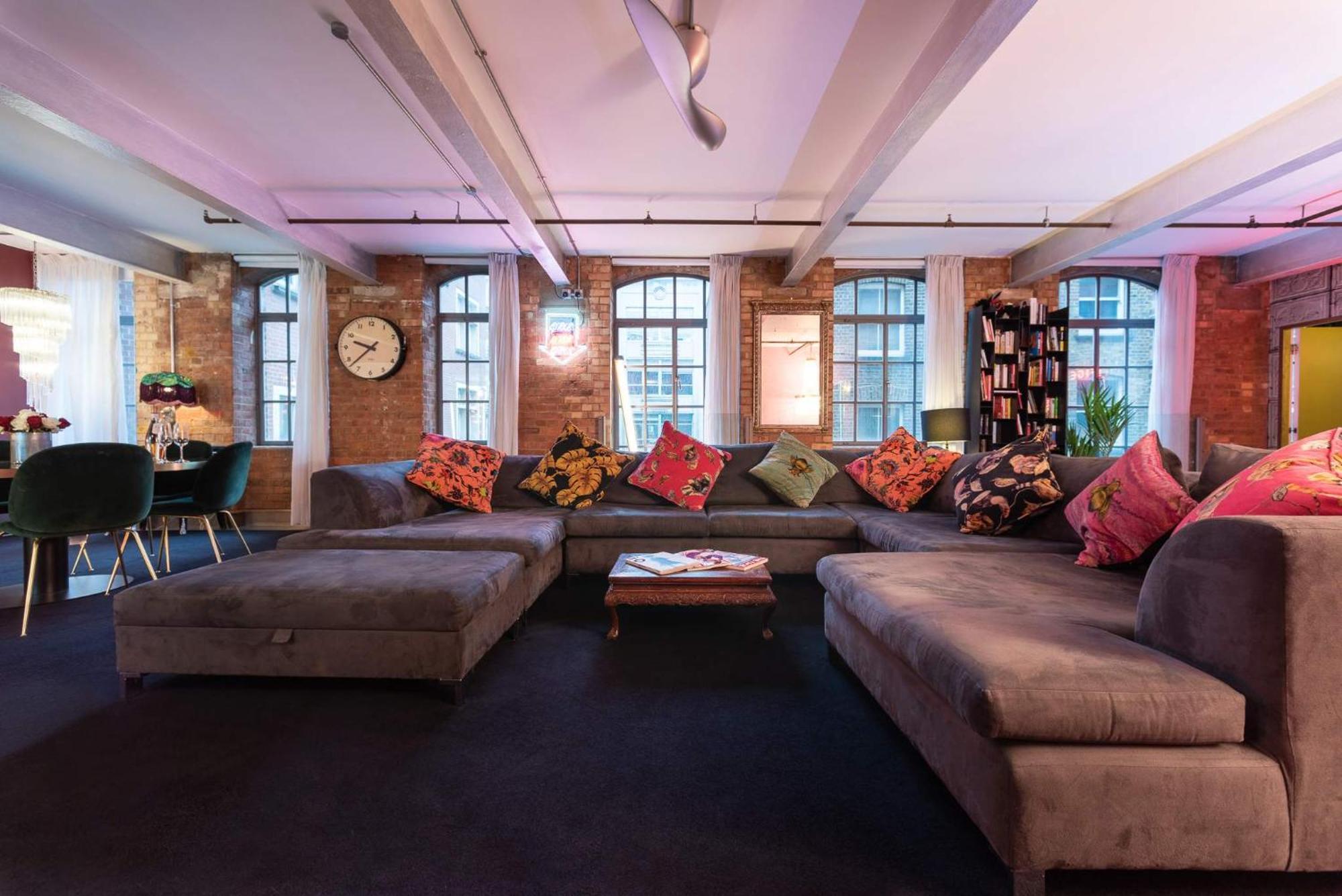 לונדון Amazingly Luxurious Loft Apartment, Soho - 3 Bedrooms, 2 Bath & Office מראה חיצוני תמונה