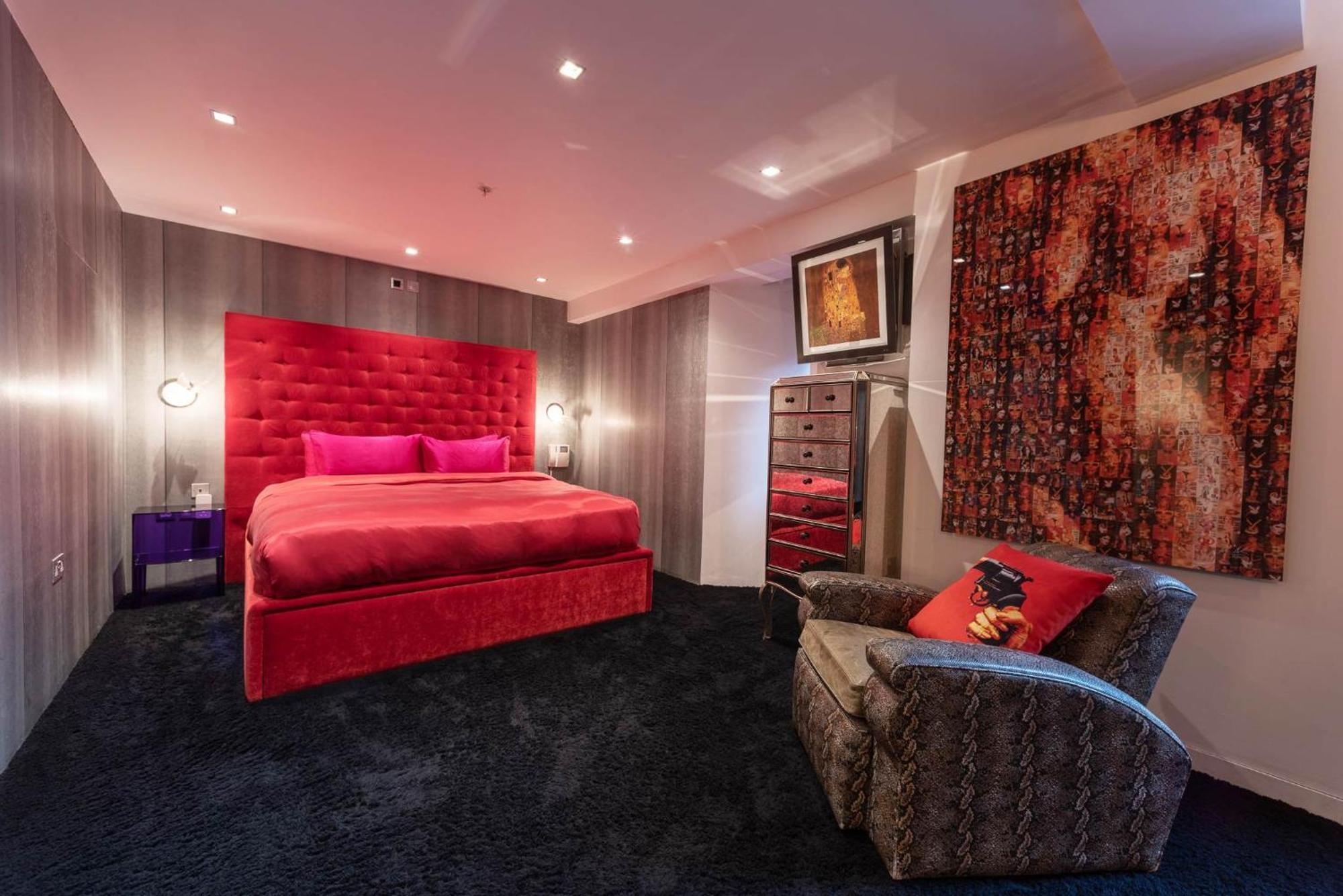 לונדון Amazingly Luxurious Loft Apartment, Soho - 3 Bedrooms, 2 Bath & Office מראה חיצוני תמונה