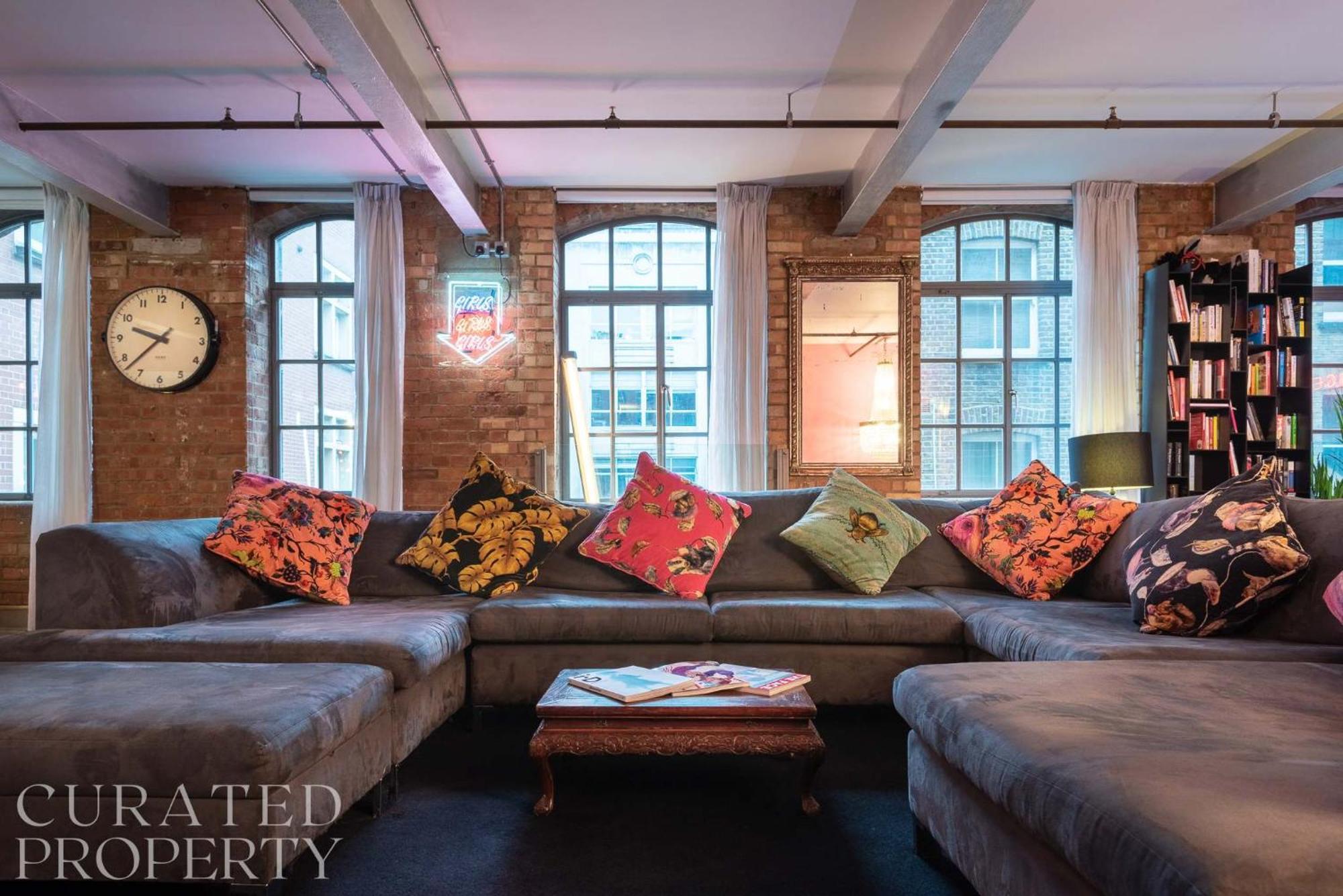 לונדון Amazingly Luxurious Loft Apartment, Soho - 3 Bedrooms, 2 Bath & Office מראה חיצוני תמונה